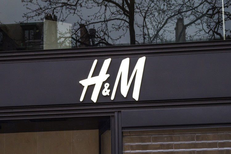 H&M Group Dedicates Supply Chain to Producing Protective Equipment for Hospitals